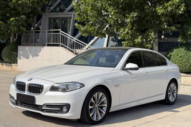 Ojetý BMW 5 Series 2017 525Li Leading Model