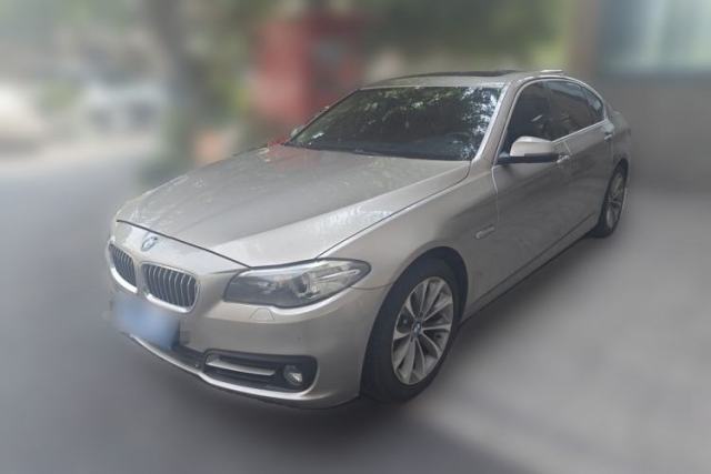 BMW 5 Series 2017 525Li Leading Model d’occasion