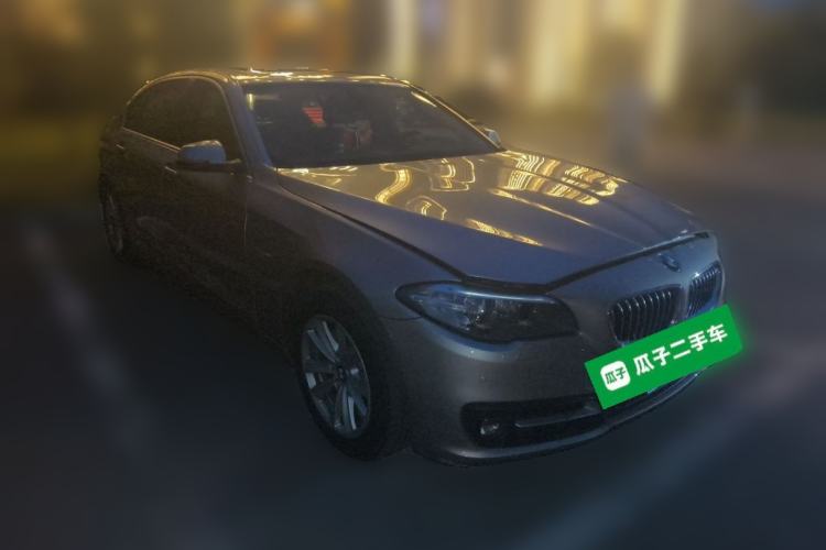Used BMW 5 Series 2017 520Li Elegant Edition Front Right 45 Deg