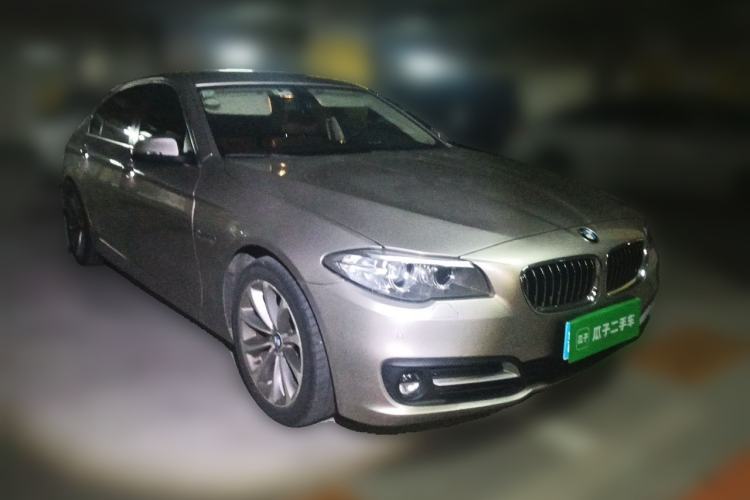 Used BMW 5 Series 2017 525Li Leading Model Front Right 45 Deg