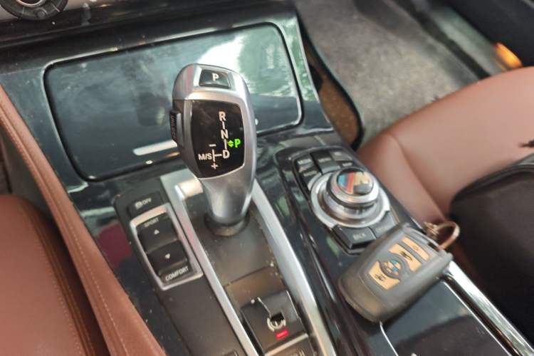 Used BMW 5 Series 2017 520Li Elegant Edition Gear Lever