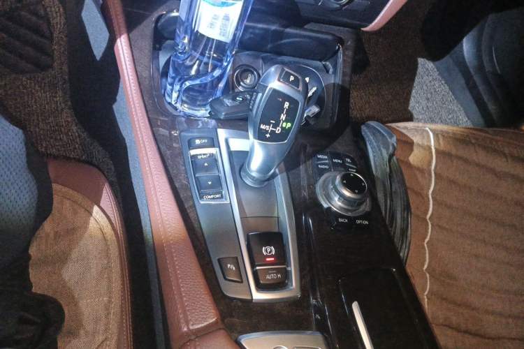 Used BMW 5 Series 2017 525Li Leading Model Gear Lever