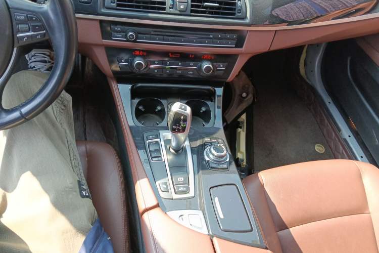 Used BMW 5 Series 2017 520Li Elegant Edition Gear Lever
