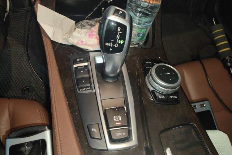 Used BMW 5 Series 2017 525Li Leading Model Gear Lever