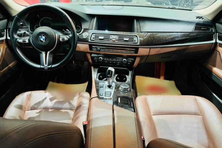Used BMW 5 Series 2017 528Li Leading Model Interior 1