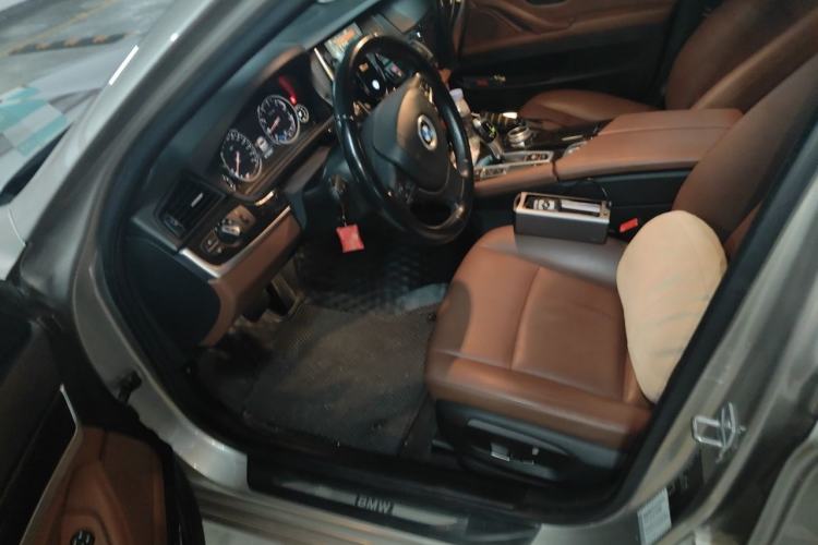 Used BMW 5 Series 2017 525Li Leading Model Left Front Seat