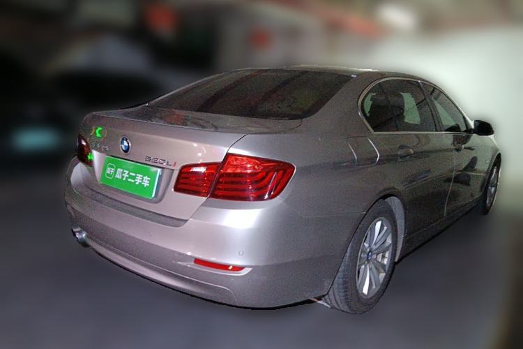 Used BMW 5 Series 2017 520Li Elegant Edition Rear Right 45 Deg