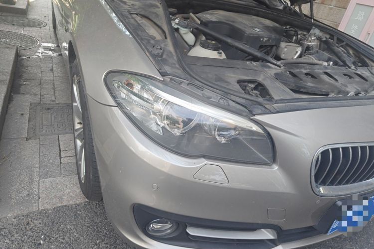 Used BMW 5 Series 2017 525Li Leading Model Right Front Headlight