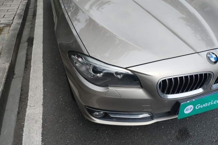 Used BMW 5 Series 2017 525Li Luxury Design Package Right Front Headlight