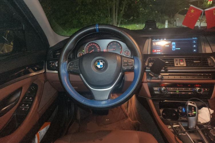 Used BMW 5 Series 2017 520Li Elegant Edition Steering Wheel
