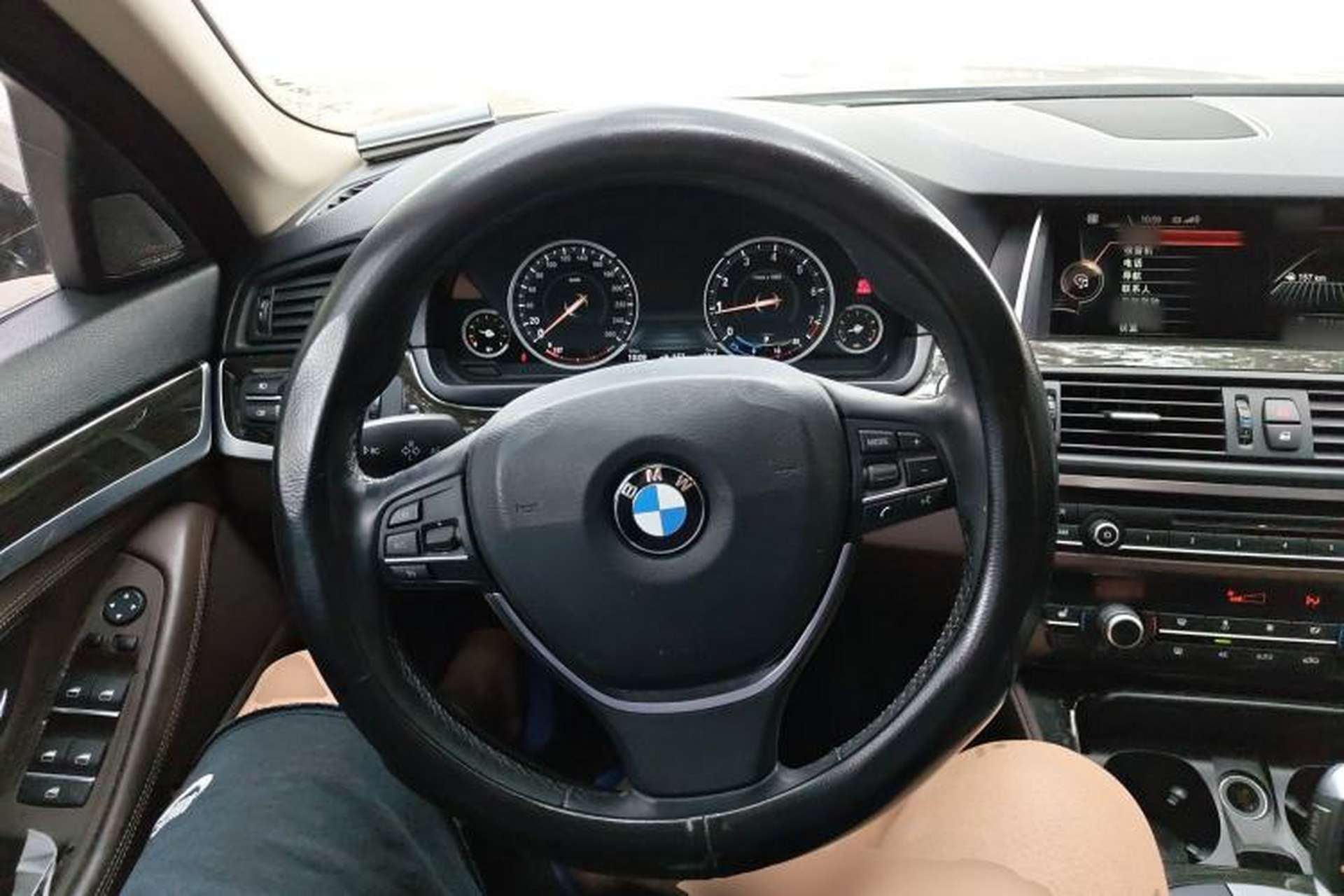 Used BMW 5 Series 2017 525Li Luxury Design Package Steering Wheel