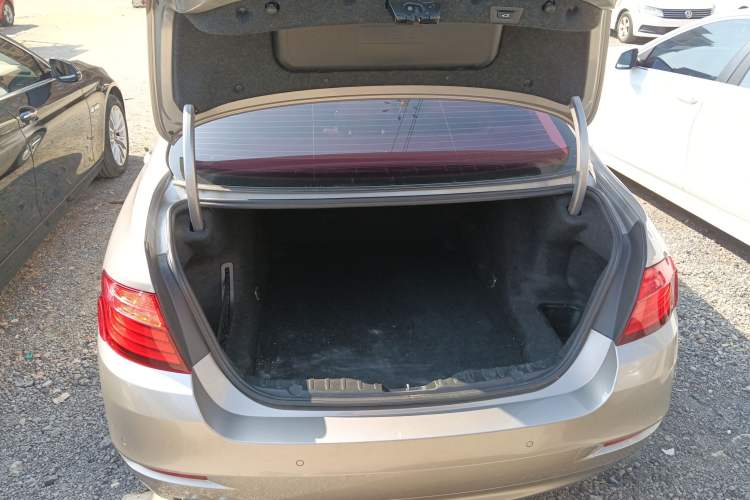 Used BMW 5 Series 2017 520Li Elegant Edition Trunk