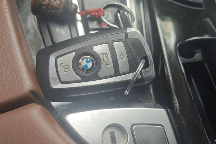 Used BMW 5 Series 2017 525Li Leading Model Vehicle Key