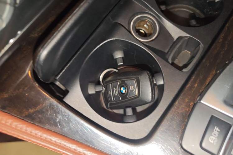Used BMW 5 Series 2017 528Li Leading Model Vehicle Key