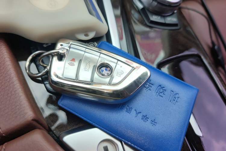 Used BMW 5 Series 2017 528Li xDrive Leading Model Vehicle Key