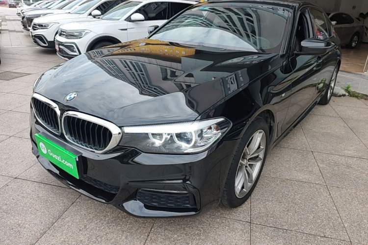 Used BMW 5 Series 2018 525Li M Sport Package Guazi used car, China used car export, Used car for sale, Used BMW cars, Cheapest cars for sale