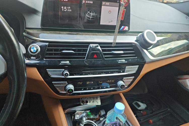 Used BMW 5 Series 2018 Facelifted 530Li xDrive M Sport Package Audio And AC Panel