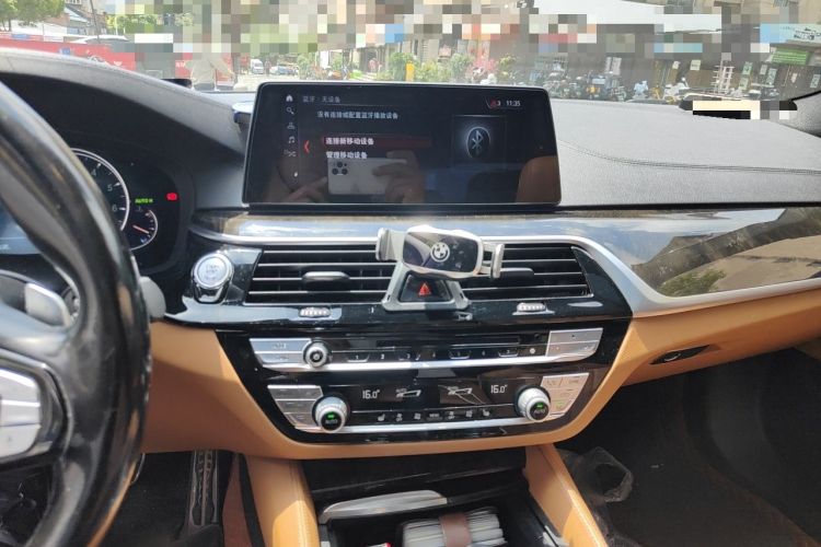 Used BMW 5 Series 2018 Restyled 530Li Leading Edition M Sport Package Audio And AC Panel