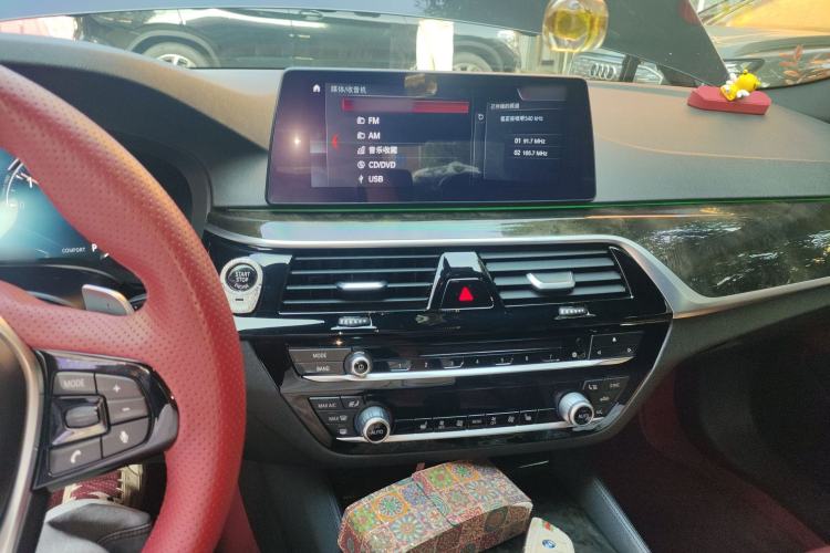 Used BMW 5 Series 2018 Restyled 530Li Leading Edition M Sport Package Audio And AC Panel