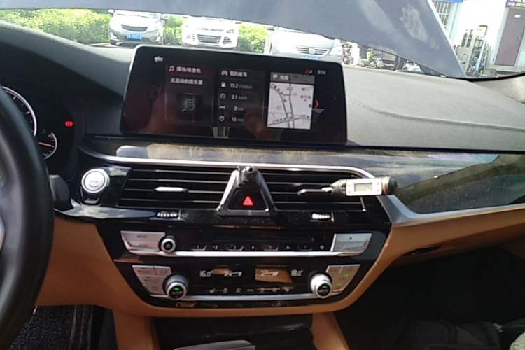 Used BMW 5 Series 2018 Restyled 530Li Leading Edition M Sport Package Audio And AC Panel