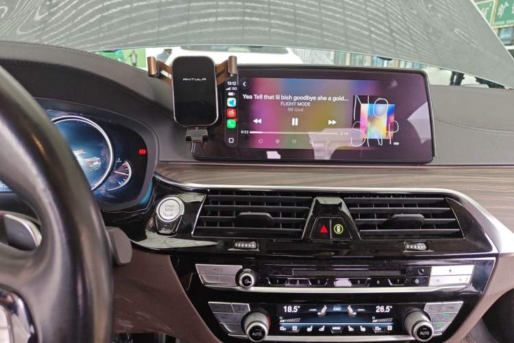 Used BMW 5 Series 2018 Revised 540Li Executive Edition Audio And AC Panel