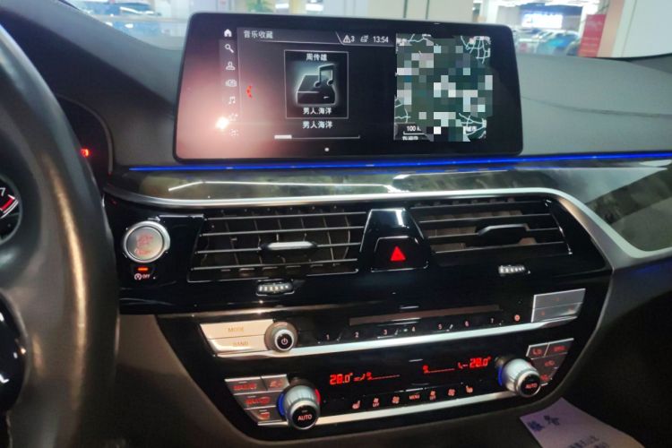 Used BMW 5 Series 2018 Restyled 530Li Leading Edition M Sport Package Audio And AC Panel