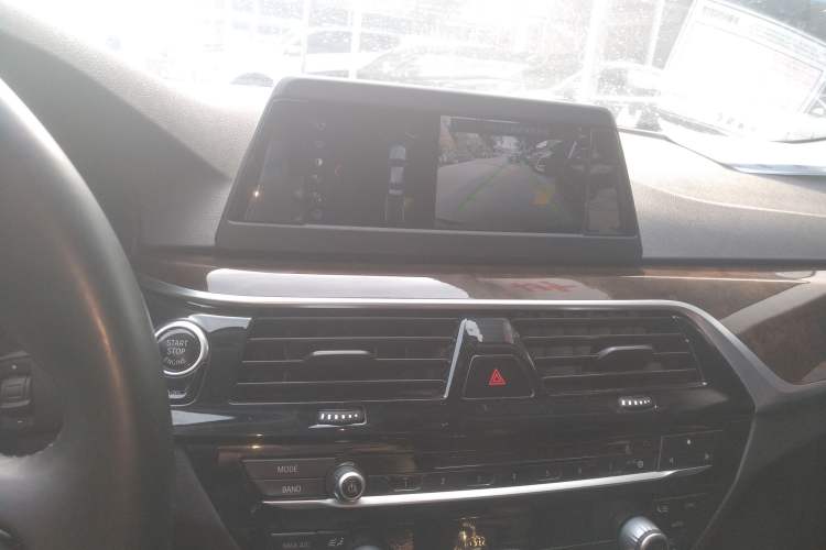 Used BMW 5 Series 2018 528Li Launch Special Edition Audio And AC Panel