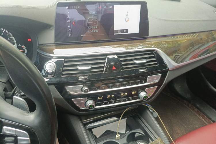 Used BMW 5 Series 2018 Restyled 530Li Leading Edition M Sport Package Audio And AC Panel