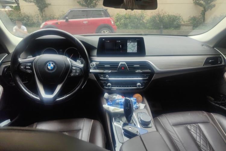 Used BMW 5 Series 2018 530Li Leading Edition Luxury Package Center Console