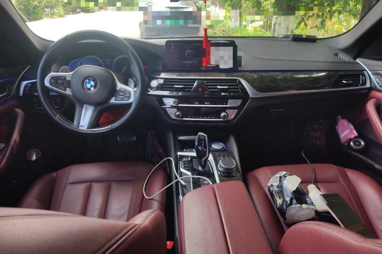 Used BMW 5 Series 2018 Restyled 530Li Leading Edition M Sport Package Center Console