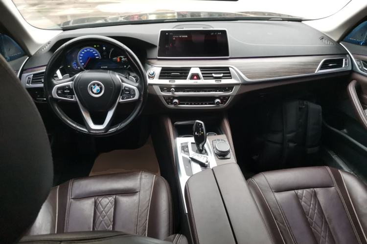 Used BMW 5 Series 2018 530Li Leading Edition Luxury Package Center Console