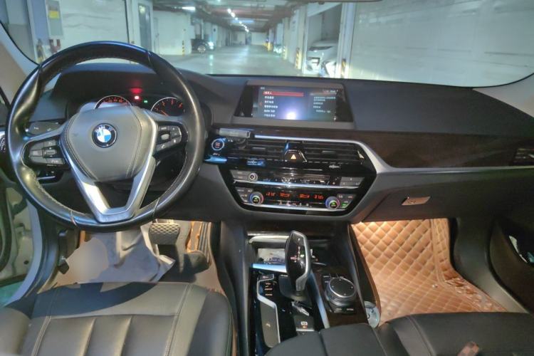 Used BMW 5 Series 2018 528Li Launch Special Edition Center Console