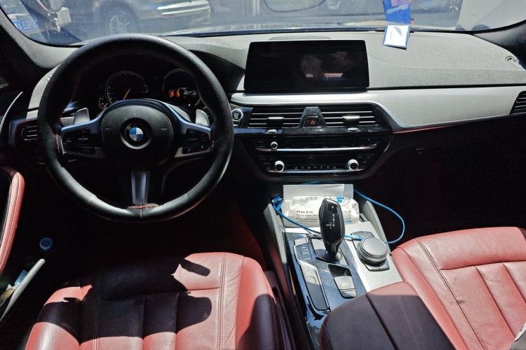 Used BMW 5 Series 2018 530Li xDrive M Sport Package Center Console