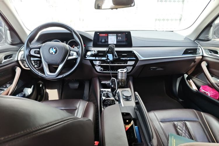 Used BMW 5 Series 2018 Revised Version 530Li Leading Edition Luxury Package Center Console