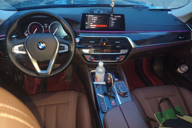 Used BMW 5 Series 2018 525Li Luxury Package Center Console