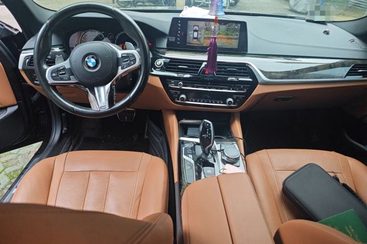 Used BMW 5 Series 2018 530Li Luxury Edition M Sport Package Center Console