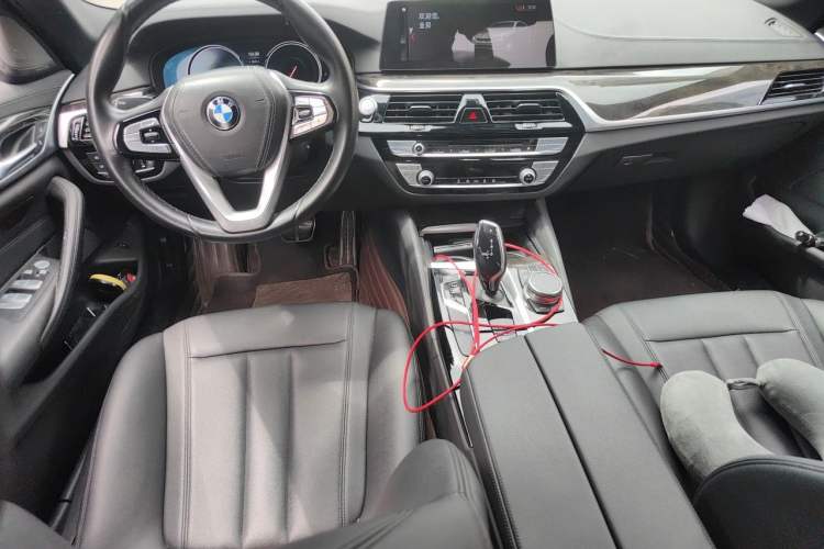 Used BMW 5 Series 2018 525Li M Sport Package Center Console