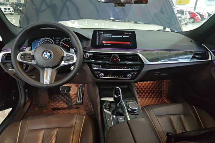 Used BMW 5 Series 2018 530Li xDrive M Sport Package Center Console