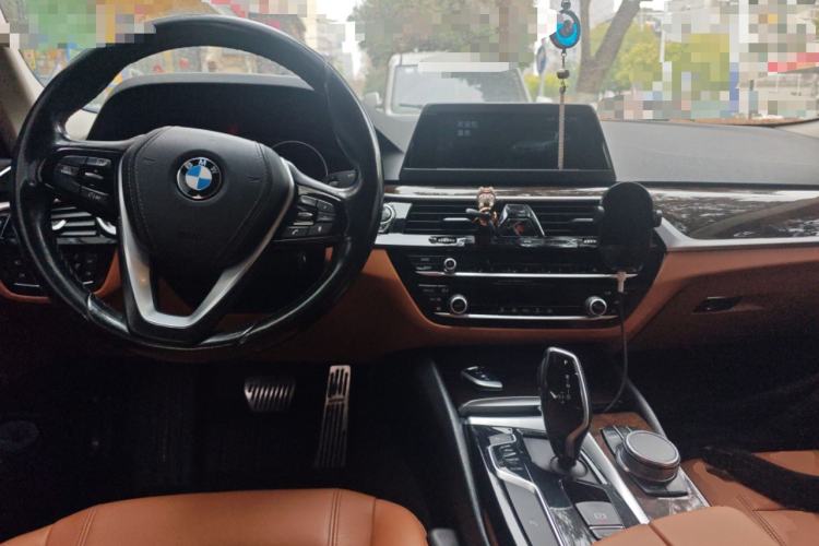 Used BMW 5 Series 2018 528Li Launch Special Edition Center Console