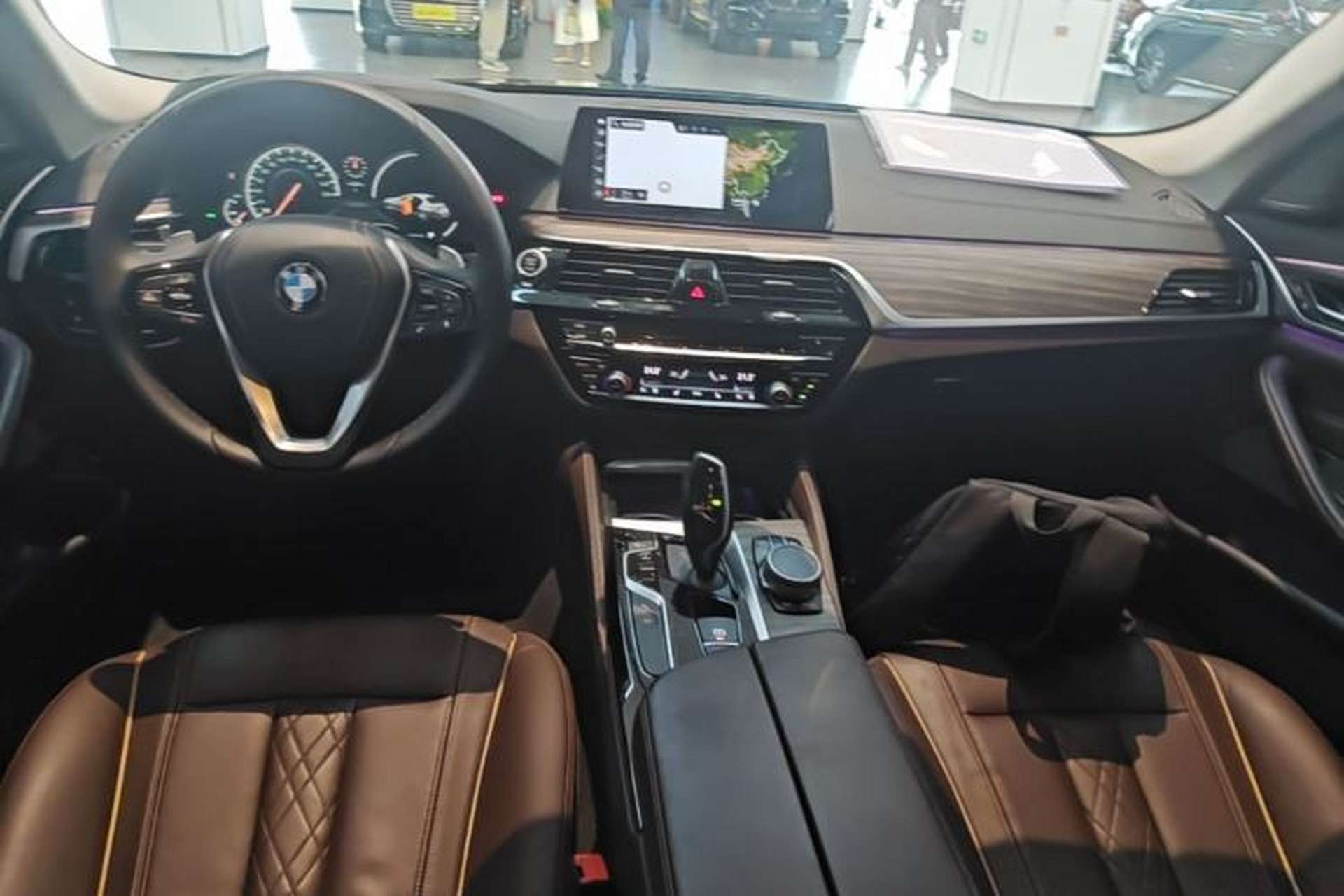 Used BMW 5 Series 2018 530Li Luxury Edition Premium Package Center Console