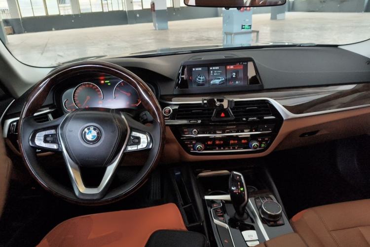 Used BMW 5 Series 2018 528Li Launch Special Edition Center Console