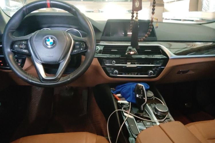 Used BMW 5 Series 2018 528Li Launch Special Edition Center Console