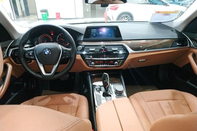 Used BMW 5 Series 2018 528Li Launch Special Edition Center Console