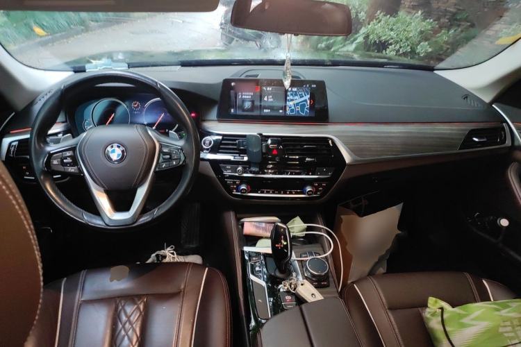 Used BMW 5 Series 2018 530Li Leading Edition Luxury Package Center Console