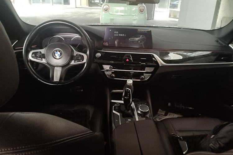 Used BMW 5 Series 2018 525Li M Sport Package Center Console