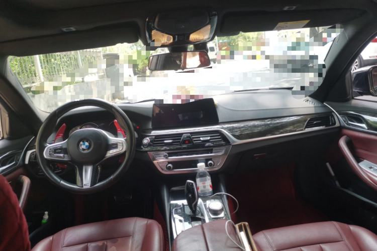 Used BMW 5 Series 2018 Facelifted 530Li xDrive M Sport Package Center Console