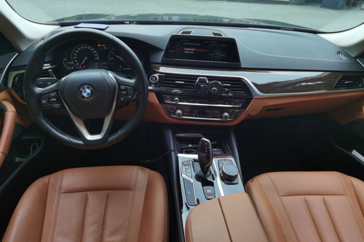 Used BMW 5 Series 2018 528Li Launch Special Edition Center Console