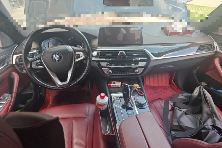 Used BMW 5 Series 2018 Restyled 530Li Leading Edition M Sport Package Center Console