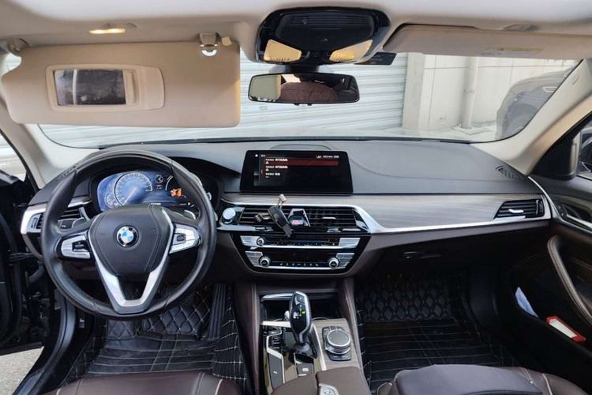 Used BMW 5 Series 2018 530Li Leading Edition Luxury Package Center Console