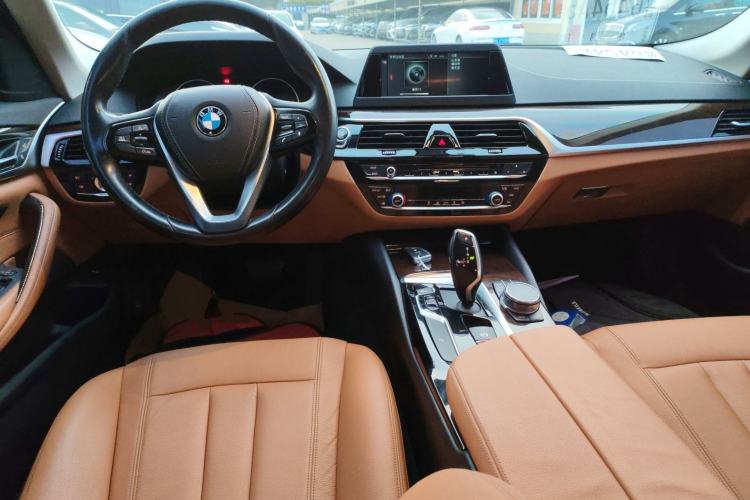 Used BMW 5 Series 2018 528Li Launch Special Edition Center Console